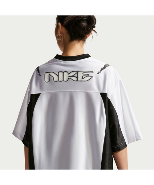 NIKE（ナイキ）の「NIKE/ナイキ WS ｽﾄﾘｰﾄ GFX ｼﾞｬｰｼﾞｰ（Tシャツ/カットソー・レディース・ブラック/ホワイト・L/M/S/XL）」の9枚目の写真