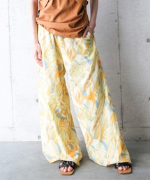 DOLLUPOOPS（ドールアップウップス）の「Botanical Bird Smocked Waist Easy Pants(ボタニカルバードウエストシャーリングイージーパンツ)（その他パンツ）」