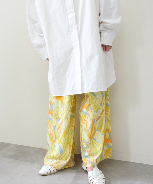 DOLLUPOOPS(ドールアップウップス)の「Botanical Bird Smocked Waist Easy Pants(ボタニカルバードウエストシャーリングイージーパンツ)(その他パンツ・レディース・イエロー/ブルー・FREE)」の7枚目の写真