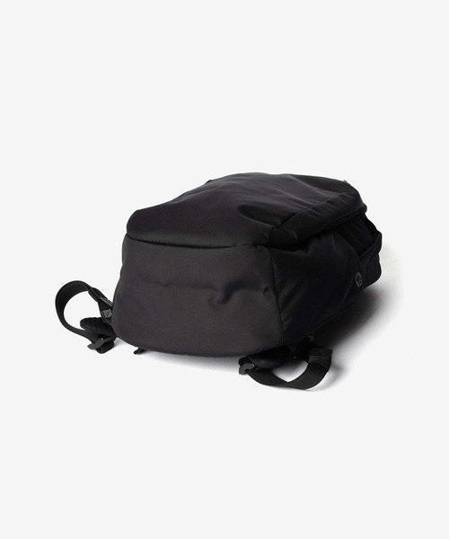 pacsafe(パックセーフ)の「【Pacsafe / パックセーフ】Pacsafe V 26L Tour Backpack / ツアー バックパック リュック 防犯機能(バックパック/リュック・メンズ・ブラック・FREE)」の15枚目の写真