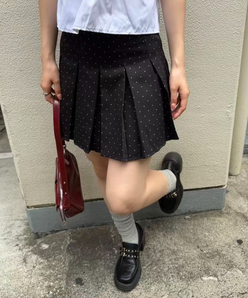 mebole（メボレ）の「dot box pleated mini skirt（スカート・レディース・ブラック・SMALL/MEDIUM）」の12枚目の写真