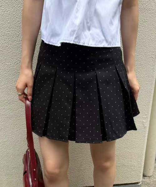 mebole（メボレ）の「dot box pleated mini skirt（スカート・レディース・ブラック・SMALL/MEDIUM）」の13枚目の写真