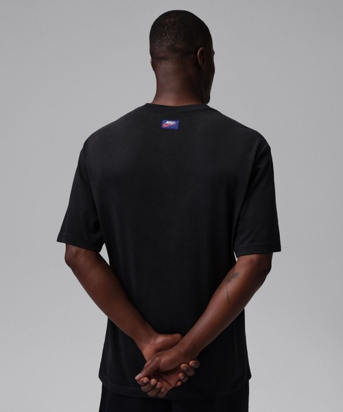 JORDAN BRAND(ジョーダンブランド)の「ジョーダン フライト エッセンシャル メンズ ポケット Tシャツ / Jordan Flight Essentials Men's Pocket T-Shirt IO2084-010 Black(Tシャツ/カットソー・メンズ・ブラック・XL/2XL/L/M/S)」の2枚目の写真
