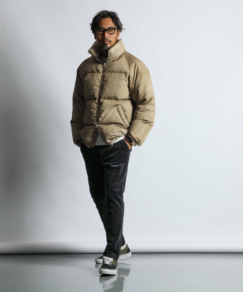 NANGA(ナンガ)の「NANGA×DUFFER SULPHUR DYES STANDCOLLAR DOWN JACKET:ナンガ別注 硫化染め スタンドカラー ダウンジャケット / フェード / ヴィンテージ風 / 650FP(ダウンジャケット/コート・メンズ・ベージュ/スミクロ・MEDIUM/SMALL/X-LARGE/LARGE)」の15枚目の写真