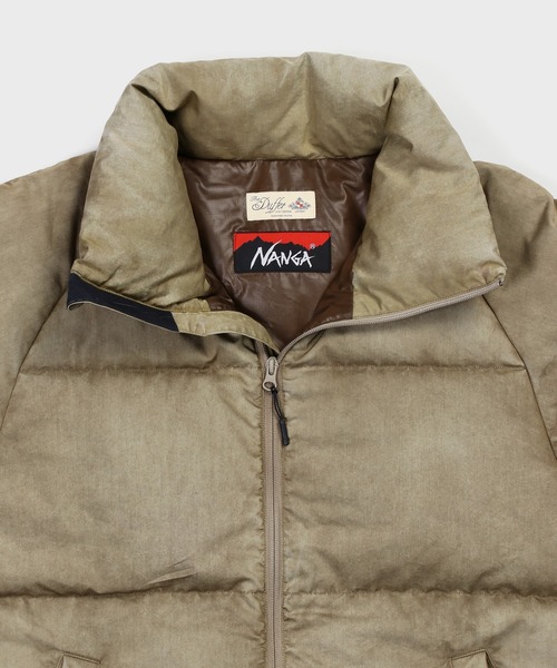 NANGA(ナンガ)の「NANGA×DUFFER SULPHUR DYES STANDCOLLAR DOWN JACKET:ナンガ別注 硫化染め スタンドカラー ダウンジャケット / フェード / ヴィンテージ風 / 650FP(ダウンジャケット/コート・メンズ・ベージュ/スミクロ・MEDIUM/SMALL/X-LARGE/LARGE)」の10枚目の写真