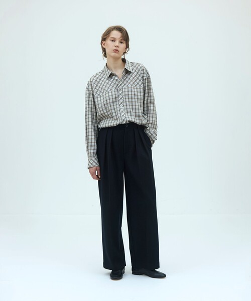 GALERIE VIE（ギャルリー ヴィー）の「ウールミルドスムース 2タックパンツ（その他パンツ・レディース・ネイビー/ホワイト・32/36）」の3枚目の写真