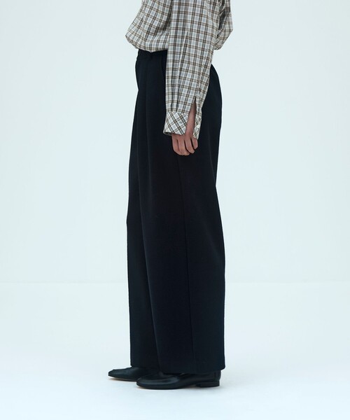 GALERIE VIE（ギャルリー ヴィー）の「ウールミルドスムース 2タックパンツ（その他パンツ・レディース・ネイビー/ホワイト・32/36）」の5枚目の写真