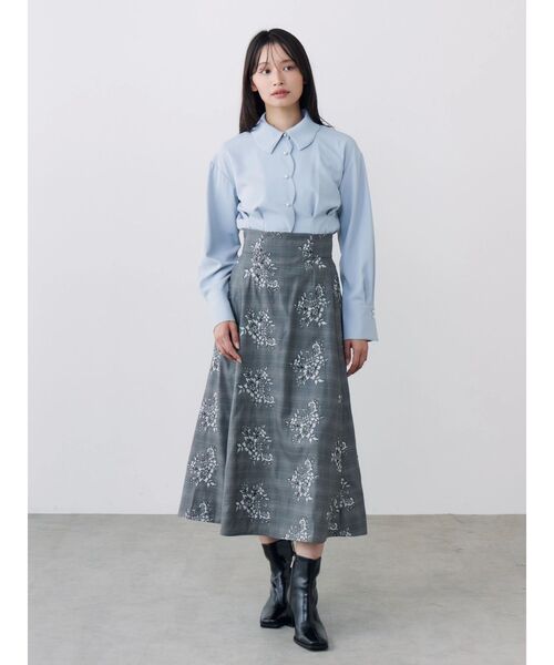 TONAL（トーナル）の「レース刺繍フレアスカート（スカート・レディース・ブラウン/グレー・SMALL/MEDIUM）」の10枚目の写真