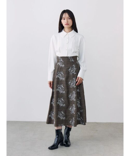 TONAL（トーナル）の「レース刺繍フレアスカート（スカート・レディース・ブラウン/グレー・SMALL/MEDIUM）」の20枚目の写真