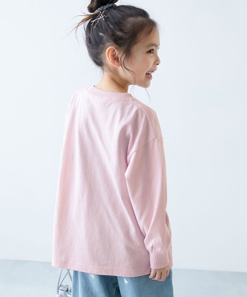 devirock(デビロック)の「綿100% お洗濯してもよれにくい ビッグシルエット 袖リブ 長袖Tシャツ(スムースタッチ)(Tシャツ/カットソー・キッズ・グリーン系/アイボリー/グレー系その他/ベージュ系その他/ホワイト/ネイビー/ダークグリーン/ブラウン系/ブラック/ベージュ系1/ブルー系1/ブルー系2/パープル系/オートミール/ブラック系その他/ピンク系2/ブルー系3/ピンク系1・80cm/160cm/90cm/150cm/110cm/120cm/130cm/140cm/100cm)」の18枚目の写真