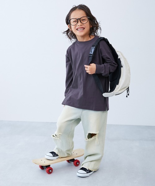 devirock(デビロック)の「綿100% お洗濯してもよれにくい ビッグシルエット 袖リブ 長袖Tシャツ(スムースタッチ)(Tシャツ/カットソー・キッズ・グリーン系/アイボリー/グレー系その他/ベージュ系その他/ホワイト/ネイビー/ダークグリーン/ブラウン系/ブラック/ベージュ系1/ブルー系1/ブルー系2/パープル系/オートミール/ブラック系その他/ピンク系2/ブルー系3/ピンク系1・80cm/160cm/90cm/150cm/110cm/120cm/130cm/140cm/100cm)」の22枚目の写真