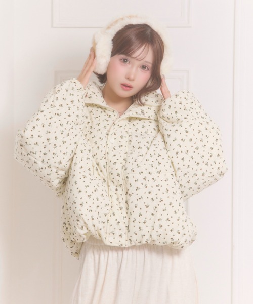 Mejoul（メジュール）の「【2026秋冬新作】小花柄中綿ジャケット（ダウンジャケット/コート・レディース・ホワイト・F）」の9枚目の写真