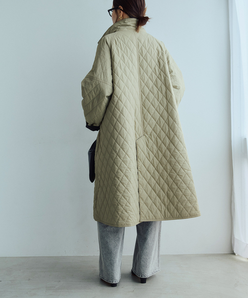 IENA LA BOUCLE(イエナラブークル)の「IENA LA BOUCLE リバーパテットキルティングコート(その他アウター・レディース・ブラック/ベージュ系その他・36/38)」の14枚目の写真