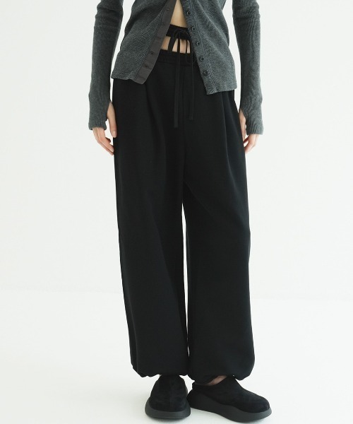 CLANE(クラネ)の「CLANE/クラネ/SLASH WAIST SWEAT PANTS(スウェットパンツ・レディース・ブラック/グレー/ブラウン系その他5・1)」の9枚目の写真
