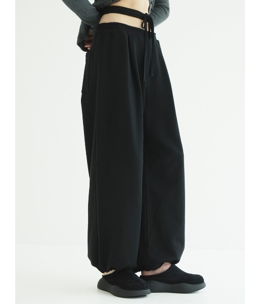 CLANE(クラネ)の「CLANE/クラネ/SLASH WAIST SWEAT PANTS(スウェットパンツ・レディース・ブラック/グレー/ブラウン系その他5・1)」の10枚目の写真