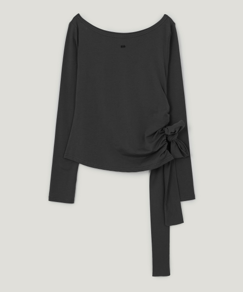 GROWHIDE(グロウハイド)の「イローブ アシンメトリーストラップ 長袖Tシャツ_チャコール(Tシャツ/カットソー・レディース・チャコールグレー・FREE)」の7枚目の写真