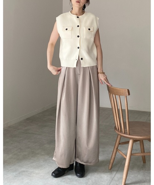She's Closet(シーズクローゼット)の「配色バイカラー 胸ポケット 前ボタンニットベスト(ベスト・レディース・グレイッシュベージュ/杢グレー/レッド/アイボリー/ブラック・FREE)」の19枚目の写真