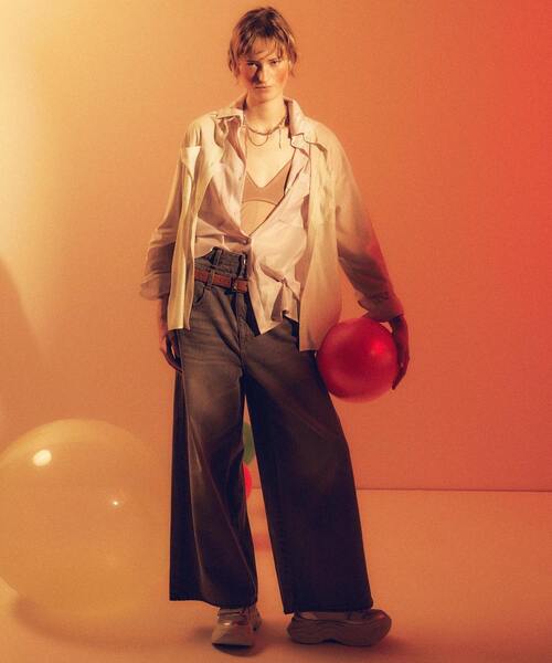 CONVERSE TOKYO(コンバーストウキョウ)の「【HL】DOUBLE WAIST WIDE DENIM PANTS(デニムパンツ・レディース・ブルー/グレー・M/S)」の1枚目の写真