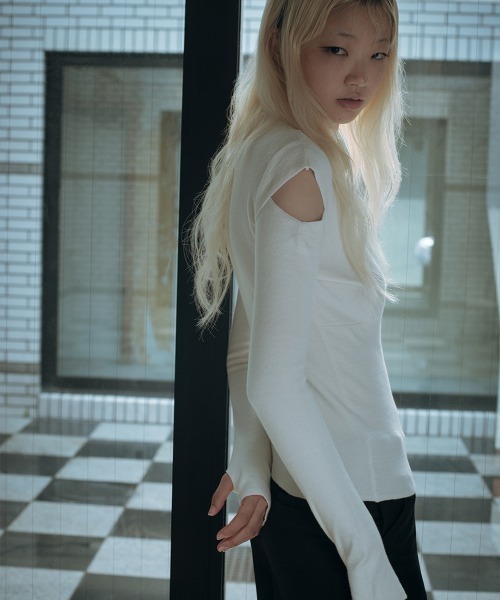 TELOPLAN(テーロプラン)の「【TELOPLAN】26SS新作 Elijah Knit Top / エライジャニットトップ(ニット/セーター・レディース・Black/White・ONE SIZE)」の3枚目の写真