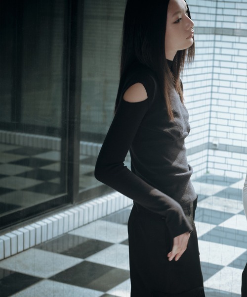 TELOPLAN(テーロプラン)の「【TELOPLAN】26SS新作 Elijah Knit Top / エライジャニットトップ(ニット/セーター・レディース・Black/White・ONE SIZE)」の7枚目の写真
