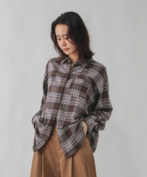 GLOBAL WORK(グローバルワーク)の「ビエラチェックシャツ/797933(シャツ/ブラウス・レディース・ホワイト系その他7/ブラック系その他/ダークブラウン/オフホワイト・MEDIUM/LARGE)」の4枚目の写真