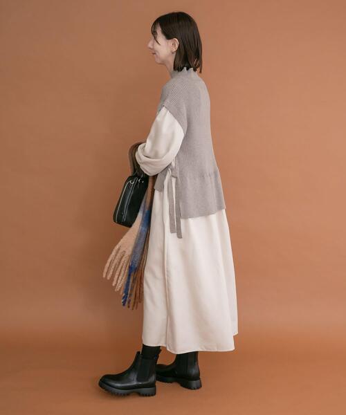 ITEMS URBANRESEARCH（アイテムズ アーバンリサーチ）の「ニットベストドッキングワンピース（ワンピース・レディース・グレー系その他/チャコールグレー/ブラウン・FREE）」の4枚目の写真