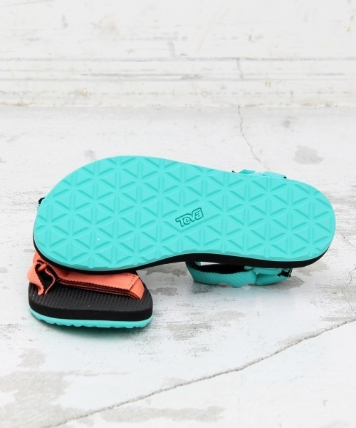 Teva（テバ）の「【国内exclusive】＜TEVA＞∵ORIGINAL UNIVERSAL TYEDYE サンダル（サンダル・レディース・ライトブルー/ピンク・5/6/8/7）」の16枚目の写真