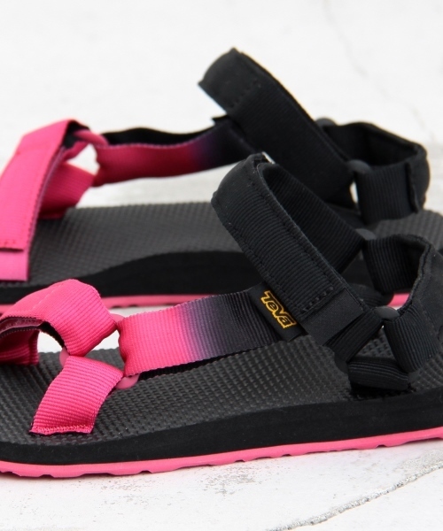 Teva（テバ）の「【国内exclusive】＜TEVA＞∵ORIGINAL UNIVERSAL TYEDYE サンダル（サンダル・レディース・ライトブルー/ピンク・5/6/8/7）」の17枚目の写真