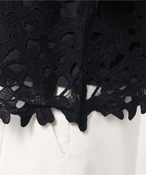 NATURAL BEAUTY BASIC（ナチュラルビューティーベーシック）の「ケミカルレースプルオーバー（シャツ/ブラウス・レディース・ダークベージュ/ネイビー/ホワイト系その他・MEDIUM）」の9枚目の写真