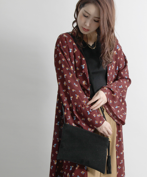 WEGO(ウィゴー)の「WEGO/リングタッセルショルダーバッグ(ショルダーバッグ・レディース・グレー/ワイン/ブラック/ブラウン/マスタード・FREE)」の2枚目の写真