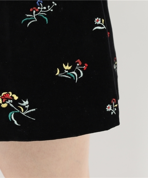 SLY（スライ）の「VELVET FLOWER STAND OP（ワンピース・レディース・イエロー系その他/ブラック/ダークグリーン・1/2）」の11枚目の写真