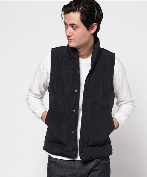 Denime（ドゥニーム）の「中綿ベスト（ダウンベスト・メンズ・カーキ/ブラック/ネイビー・LARGE/MEDIUM）」の3枚目の写真