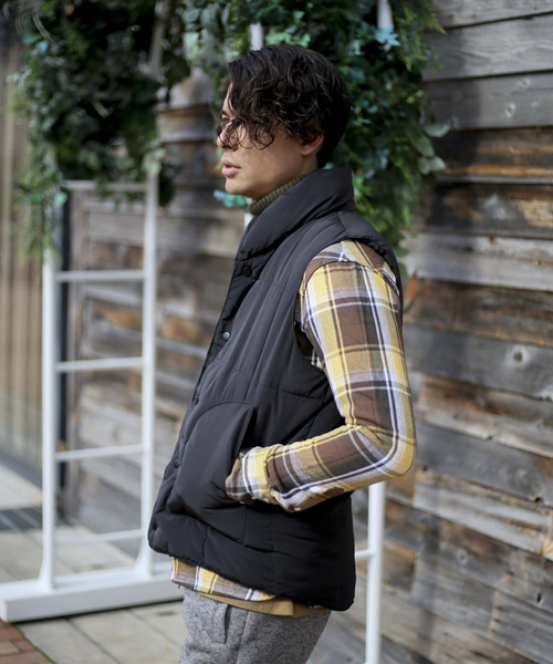 Denime（ドゥニーム）の「中綿ベスト（ダウンベスト・メンズ・カーキ/ブラック/ネイビー・LARGE/MEDIUM）」の16枚目の写真