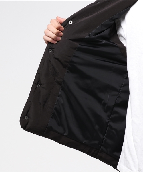 Denime（ドゥニーム）の「中綿ベスト（ダウンベスト・メンズ・カーキ/ブラック/ネイビー・LARGE/MEDIUM）」の14枚目の写真