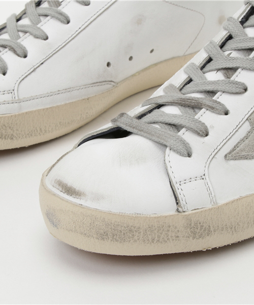 GOLDEN GOOSE（ゴールデングース）の「GOLDEN GOOSE DELUXE レザースニーカー GCOMS590（スニーカー・メンズ・ホワイト・41/42/43/40）」の5枚目の写真