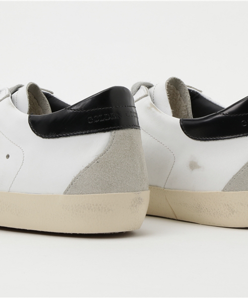 GOLDEN GOOSE（ゴールデングース）の「GOLDEN GOOSE DELUXE レザースニーカー GCOMS590（スニーカー・メンズ・ホワイト・41/42/43/40）」の3枚目の写真
