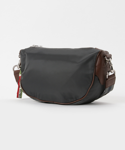 Orobianco（オロビアンコ）の「【Orobianco　オロビアンコ】　TRUCCO-G　定番　ショルダーバッグ　/　90701（ショルダーバッグ・メンズ・グレー/レッド/ブラック/カーキ/ワイン/ネイビー・FREE）」の7枚目の写真