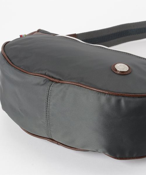 Orobianco（オロビアンコ）の「【Orobianco　オロビアンコ】　TRUCCO-G　定番　ショルダーバッグ　/　90701（ショルダーバッグ・メンズ・グレー/レッド/ブラック/カーキ/ワイン/ネイビー・FREE）」の9枚目の写真