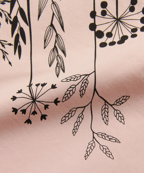 Design Tshirts Store graniph（デザイン　ティーシャツ　ストア　グラニフ）の「ドロップショルダーシャツワンピース/ハンギング プランターズ（シャツワンピース・レディース・ピンク系その他6・FREE）」の5枚目の写真