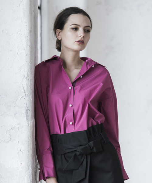 Emma Taylor（エマテイラー）の「【STYLEBARスタイルバー】オーバーサイズパールボタンシャツブラウス（シャツ/ブラウス・レディース・オフホワイト/サックスブルー/ブラック系その他/ブルー系その他/カーキ/プラム/ダークネイビー/ホワイト系その他・FREE）」の8枚目の写真