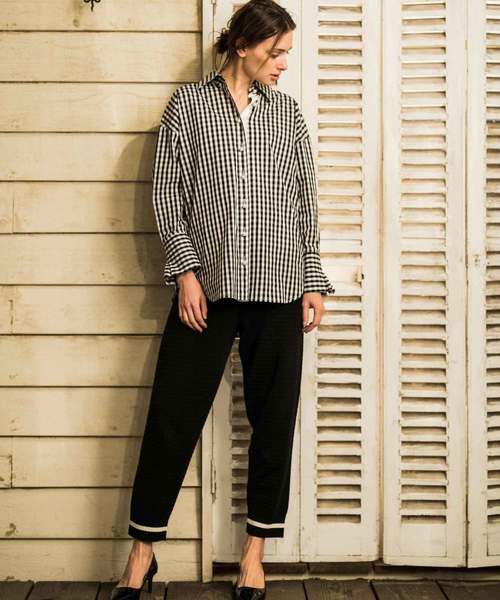 Emma Taylor（エマテイラー）の「【STYLEBARスタイルバー】オーバーサイズパールボタンシャツブラウス（シャツ/ブラウス・レディース・オフホワイト/サックスブルー/ブラック系その他/ブルー系その他/カーキ/プラム/ダークネイビー/ホワイト系その他・FREE）」の19枚目の写真