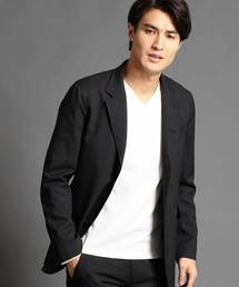 HIDEAWAYS�i�n�C�_�E�F�C�j�́u�f�U�C���W���P�b�g�i�e�[���[�h�W���P�b�g�j�v