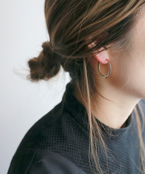 rapiecage（ラピエサージュ）の「プレートフープ イヤリング（イヤリング・レディース・シルバー/ゴールド・FREE）」の3枚目の写真