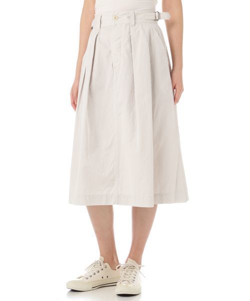 MHL.（エムエイチエル）の「COTTON LINEN TOUGH POPLIN（スカート・レディース・ブラック/ベージュ/ライトグレー・2/1/3）」の2枚目の写真