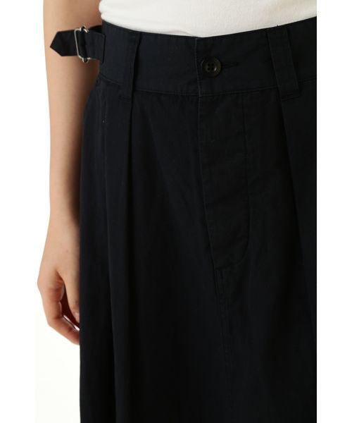 MHL.（エムエイチエル）の「COTTON LINEN TOUGH POPLIN（スカート・レディース・ブラック/ベージュ/ライトグレー・2/1/3）」の14枚目の写真