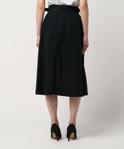 MHL.（エムエイチエル）の「COTTON LINEN TOUGH POPLIN（スカート・レディース・ブラック/ベージュ/ライトグレー・2/1/3）」の5枚目の写真