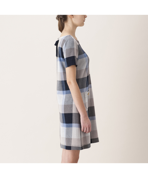 BLUE LABEL CRESTBRIDGE（ブルーレーベルクレストブリッジ）の