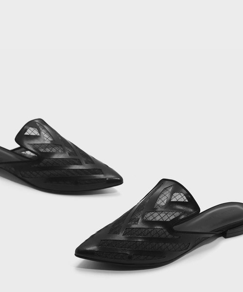 CHARLES & KEITH（チャールズ & キース）の「メッシュディテールスリッポン / MESH DETAIL SLIP ONS（スリッポン・レディース・ブラック/イエロー/グリーン・24.5cm/22.5cm/23.5cm/23cm/25cm）」の7枚目の写真