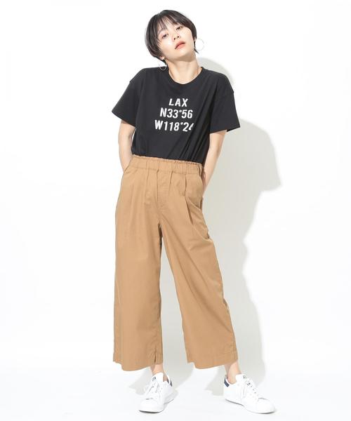coen（コーエン）の「AIRPORTプリントTシャツ（Tシャツ/カットソー・レディース・ホワイト/ブラック/オリーブ・LARGE/MEDIUM）」の12枚目の写真