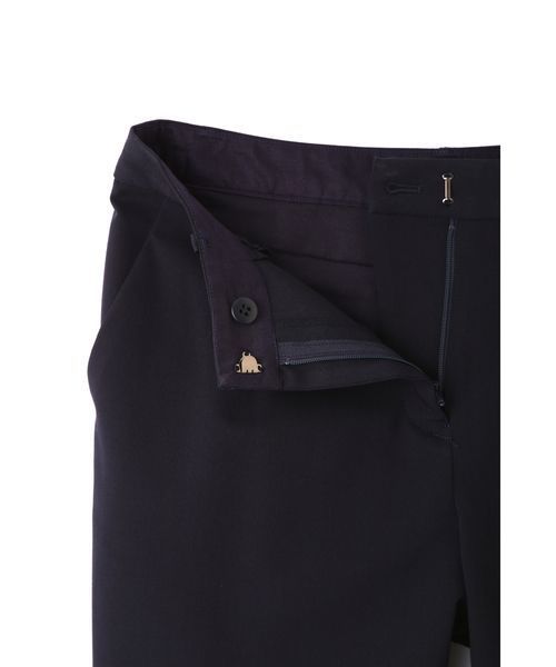 NATURAL BEAUTY BASIC（ナチュラルビューティーベーシック）の「タックペグパンツ（その他パンツ・レディース・ブラウン/ネイビー・X-SMALL/SMALL/MEDIUM）」の9枚目の写真